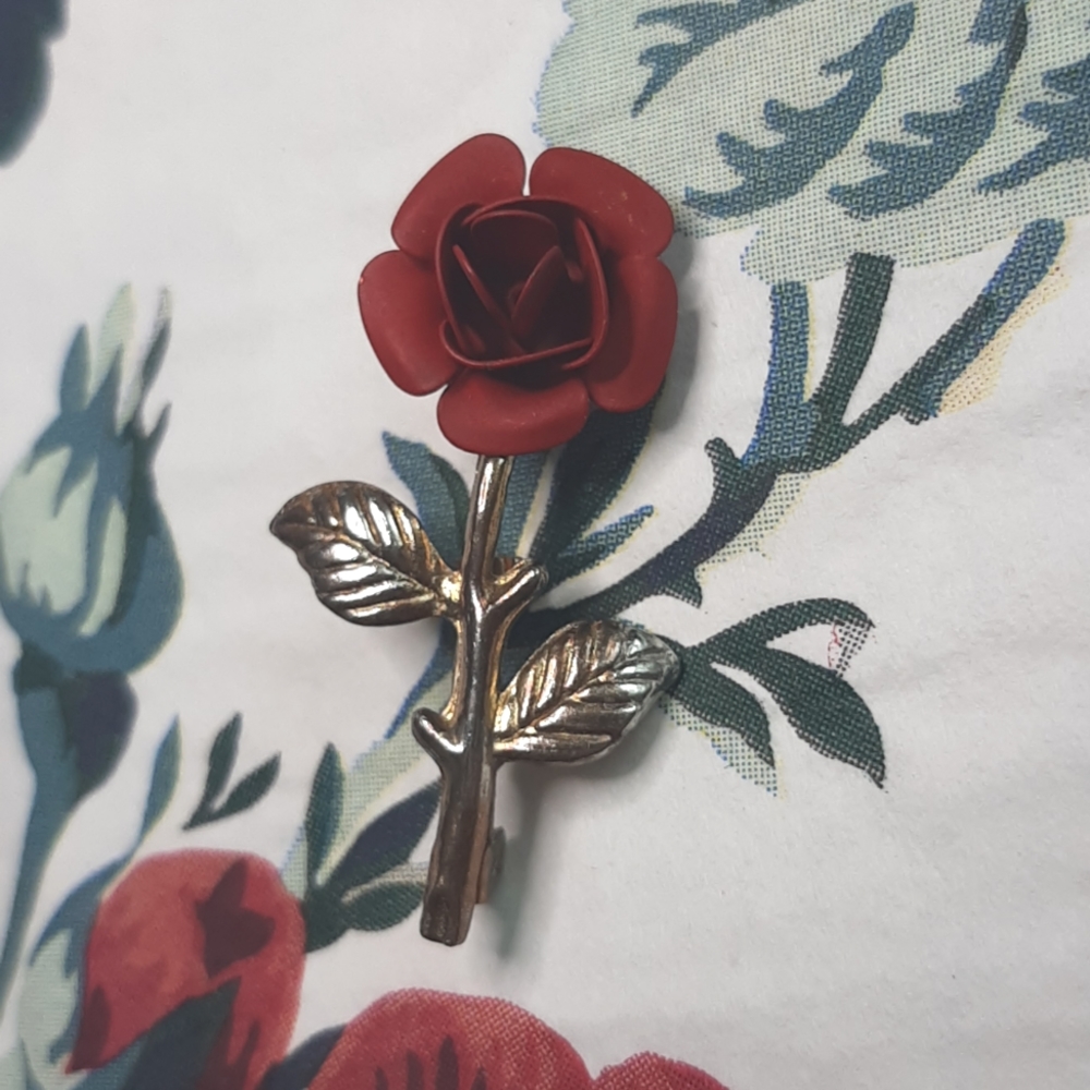 Red Rose of My Heart Vintage Lapel Pin Brooch
